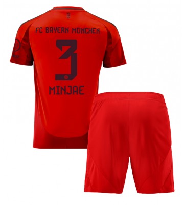 Bayern Munich Kim Min-jae #3 Primera Equipación Niños 2024-25 Manga Corta (+ Pantalones cortos)